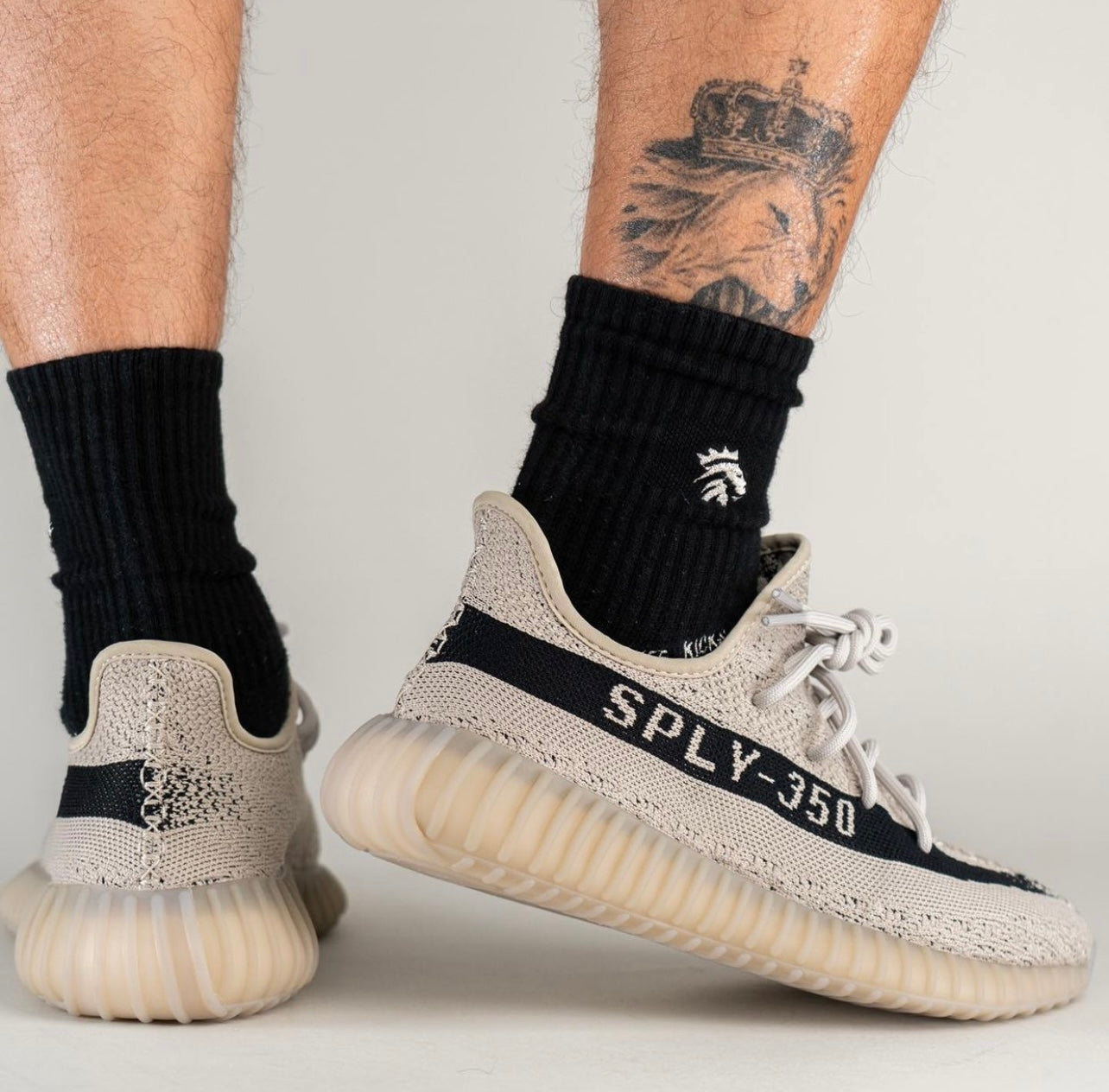 YEEZY BOOST 350 V2 "Begie / Black"
