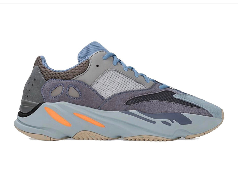 Yeezy 700 “Carbon Blue”